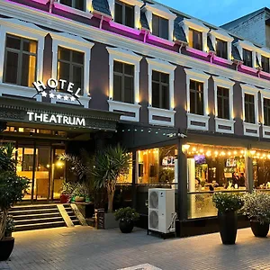 5* Hotel Theatrum